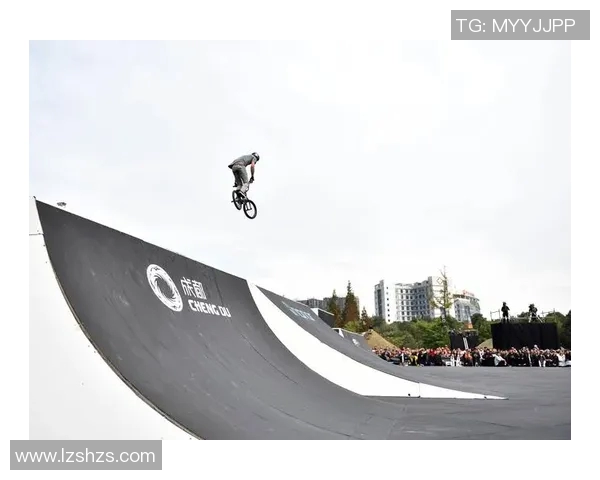 成都滑板队在极限运动联赛中的比赛经验与表现分析 成都滑板队在极限运动联赛中的比赛经验与表现分析